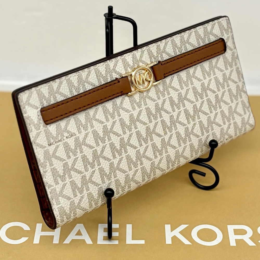Michael Kors Reed Large Snap Wallet Vanilla - Picture 3 of 9